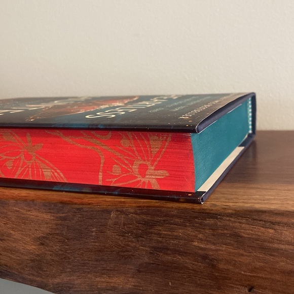 Heartless Hunter - The Crimson Moth - Book 1. Custom sprayed edges - Picture 2 of 5
